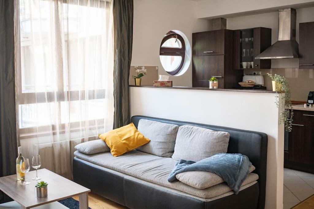 Free Parking! Soho Budapest 304, 4 Ppl, Ac, Fast Wifi, Smart Tv Ngoại thất bức ảnh