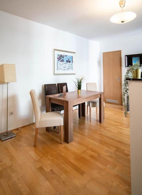 Free Parking! Soho Budapest 304, 4 Ppl, Ac, Fast Wifi, Smart Tv Ngoại thất bức ảnh