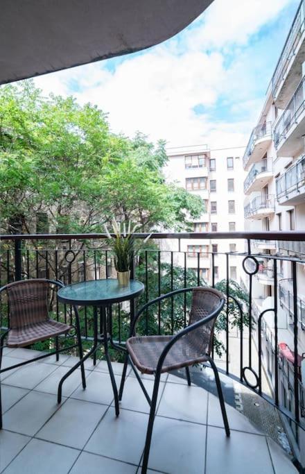 Free Parking! Soho Budapest 304, 4 Ppl, Ac, Fast Wifi, Smart Tv Ngoại thất bức ảnh