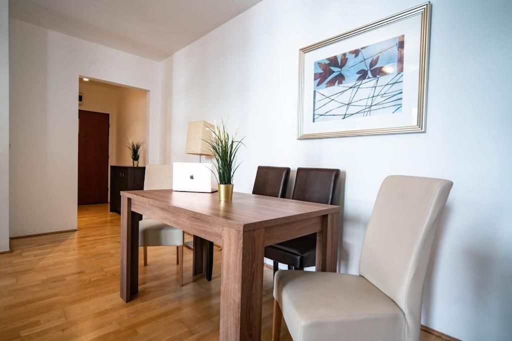 Free Parking! Soho Budapest 304, 4 Ppl, Ac, Fast Wifi, Smart Tv Ngoại thất bức ảnh