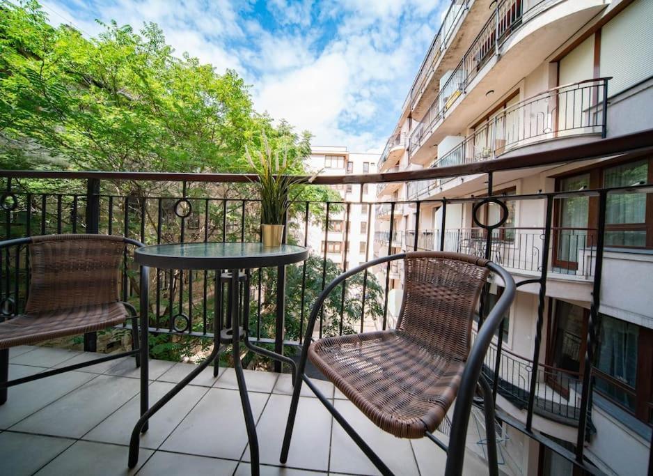 Free Parking! Soho Budapest 304, 4 Ppl, Ac, Fast Wifi, Smart Tv Ngoại thất bức ảnh